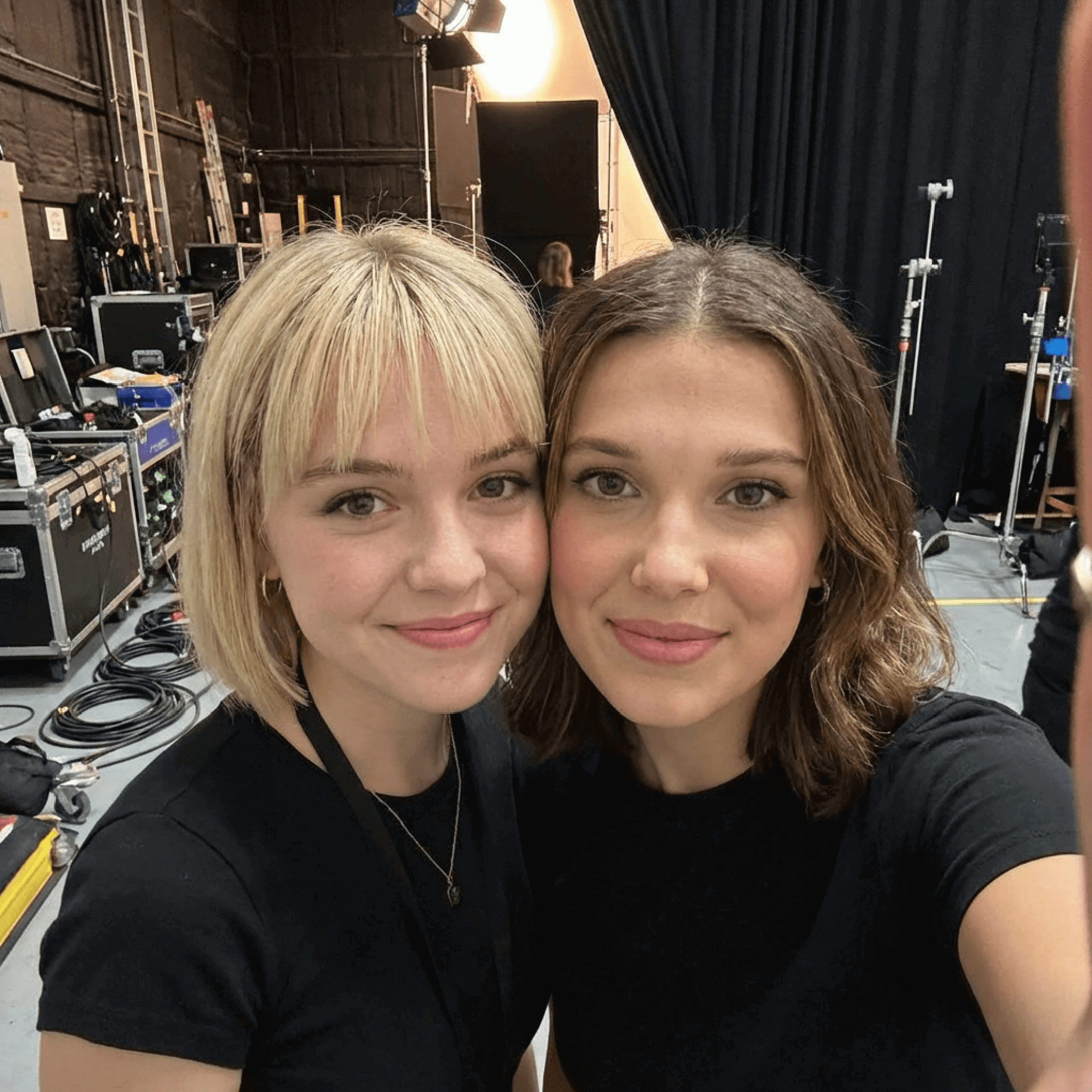 [Click to Try] Selfie with Millie Bobby Brown