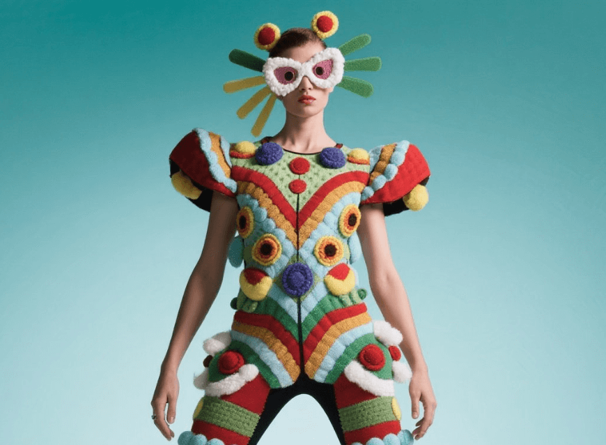 Remova as roupas de um casal e mude para looks sensuais